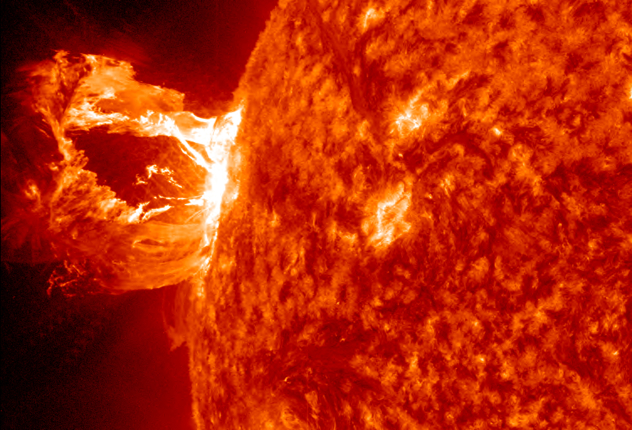 639303Main 20120416-M1Flare-Orig Full