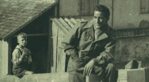 7-tony-bennett-army