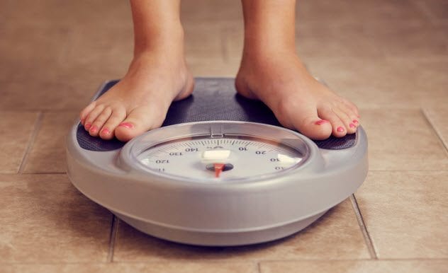 3a-getting-weighed-543180650